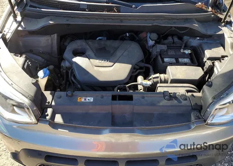 2016 Kia Soul z USA, uszkodzony, nr VIN KNDJN2A29G7311526